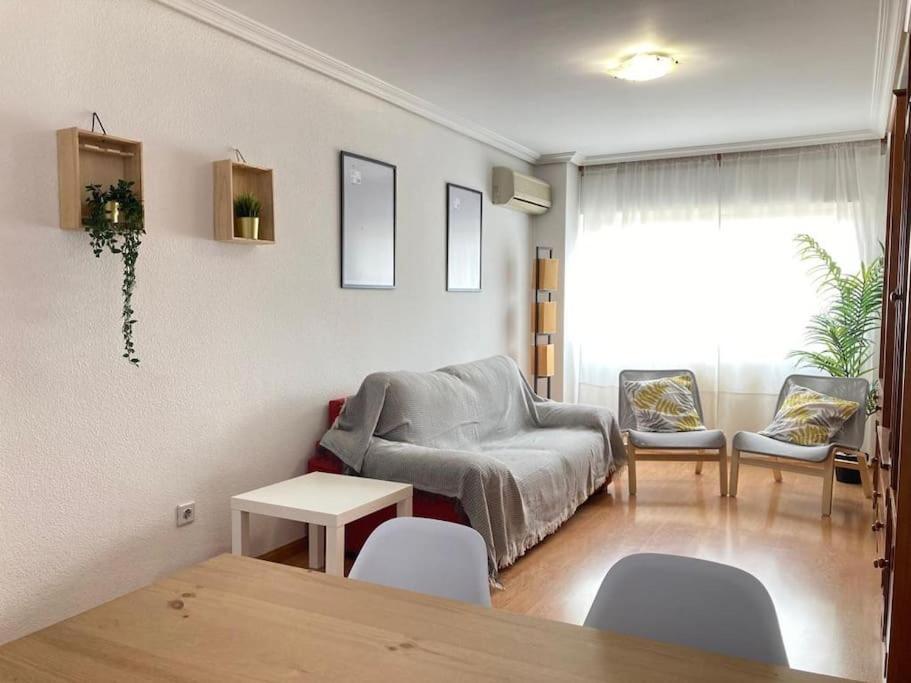 Apto 2 Habitaciones, Garaje Gratis Madrid Exteriör bild