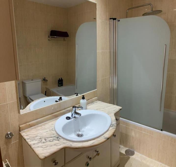 Apto 2 Habitaciones, Garaje Gratis Madrid Exteriör bild